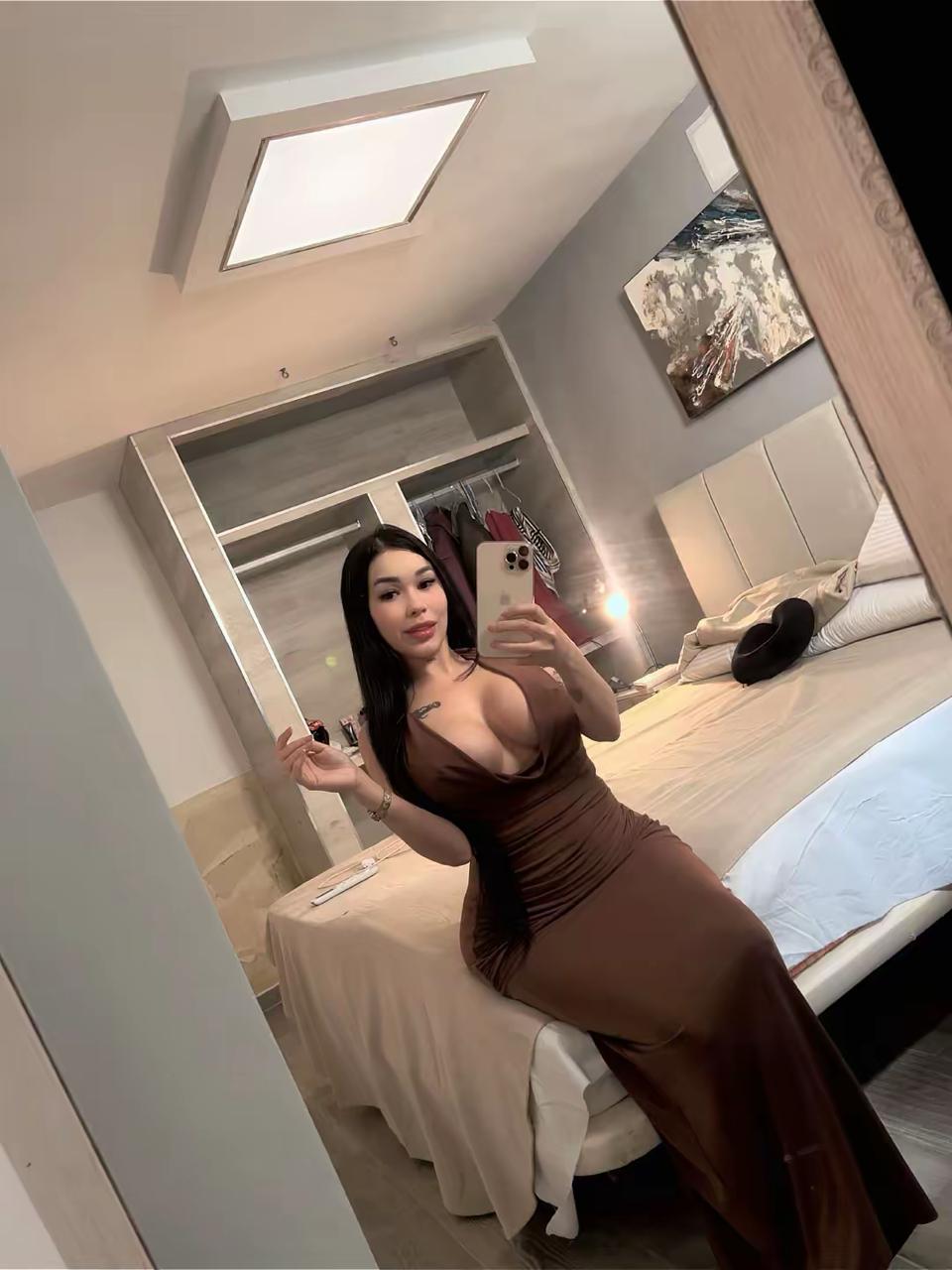 Escort - SUSEJ - Ibiza Tops